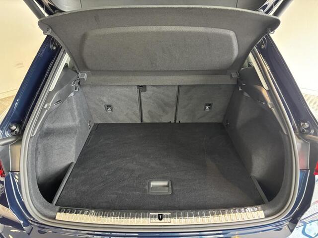 Audi Q3 35 TFSI Pro Line business, Panoramadak, Stoelverwarming