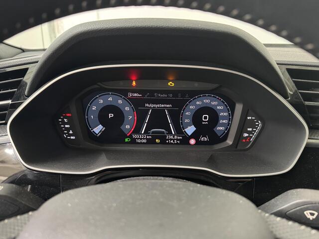 Audi Q3 35 TFSI S edition | Camera | Navigatie | S-line |