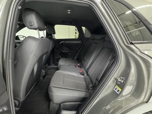 Audi Q3 35 TFSI S edition | Camera | Navigatie | S-line |