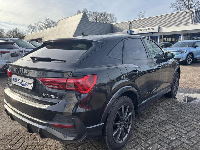 Audi Q3 Sportback 45 TFSI e S Edition | Trekhaak | Stoelverwarming | Achteruitrijcamera | Sportstoelen