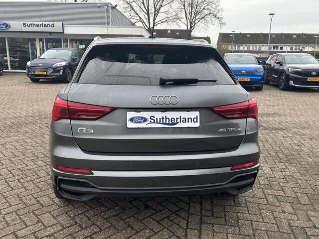 Audi Q3 45 TFSI e S edition | S-Line | Sportstoelen | Leder | Stoelverwarming | Achteruitrijcamera 360