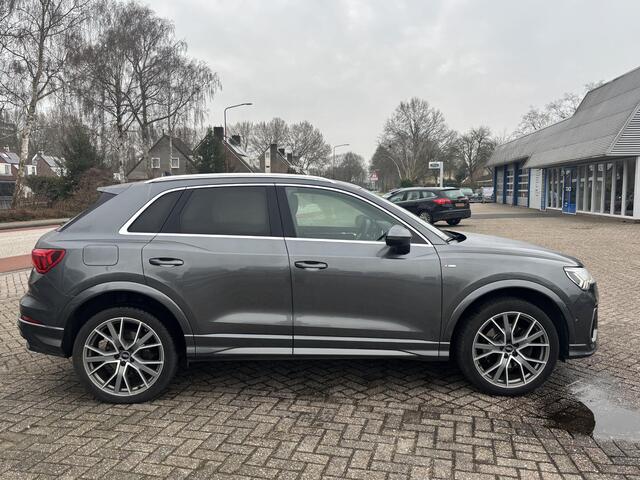 Audi Q3 45 TFSI e S edition | S-Line | Sportstoelen | Leder | Stoelverwarming | Achteruitrijcamera 360