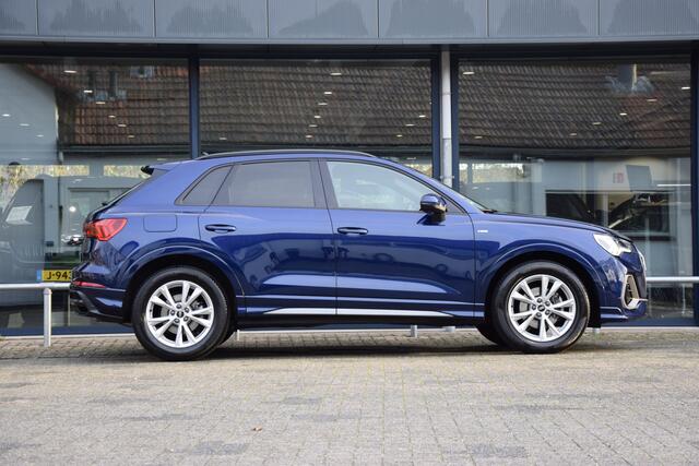 Audi Q3 35 TFSI S edition S-Tronic Automaat | Org. NL | BOVAG Garantie | Trekhaak | Virtual Cockpit | Full LED | Sportstoelen | Camera | Apple Carplay/Android Auto | Elektrische Kofferklep | 18'' Velgen |