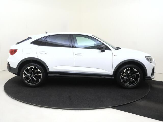 Audi Q3 Sportback 45 TFSI e S Edition | SoH 86% | Keyless | Optiek zwart Plus | Achteruitrijcamera | Navigatie Plus | Stoelverwarming | Dodehoek detectie | Adaptieve cruise control |