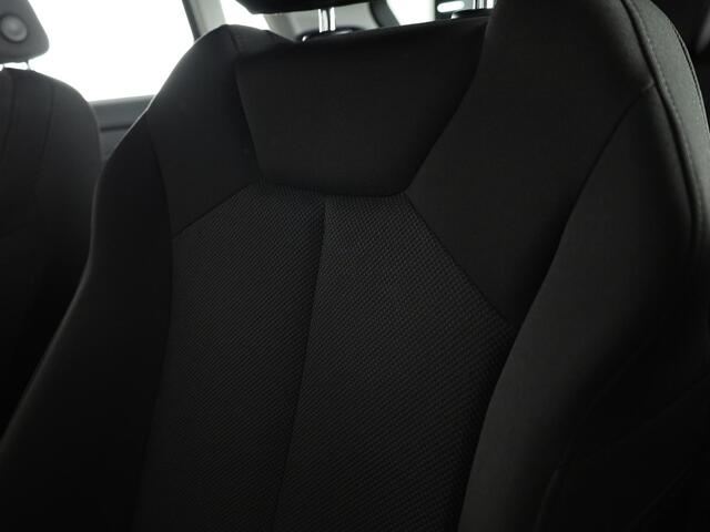 Audi Q3 35 TFSI Business Edition 150pk | Navigatie | Stoelverwarming | Parkeersensoren voor en achter | Climatronic