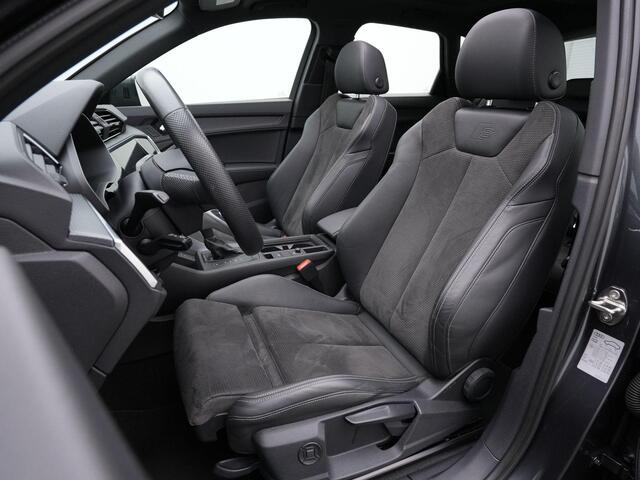 Audi Q3 45 TFSI e 245 pk S-Line | Panoramadak | Leder/alcantara | Achteruitrijcamera | Adaptive Cruise | Elektrische achterklep | Stoelverwarming | Navigatie | Side Assist
