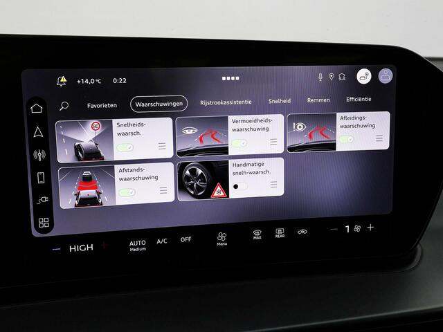 Audi Q3 1.5 200kW e-hybrid Pro line 272 PK · Techniekpakket · Interieur met sportstoelen