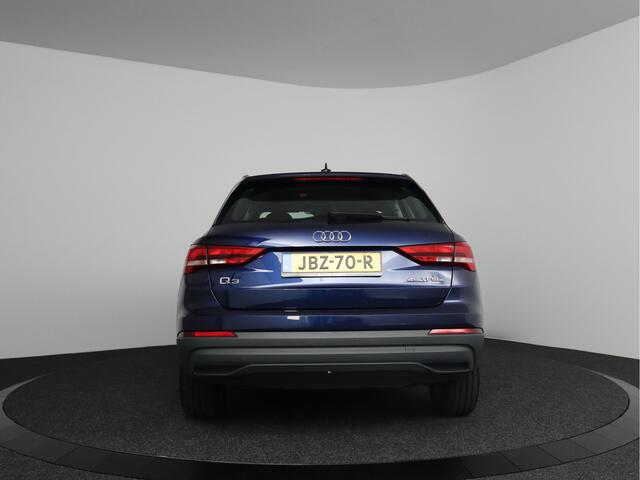 Audi Q3 45 TFSI e edition | Stoel verwarmd |