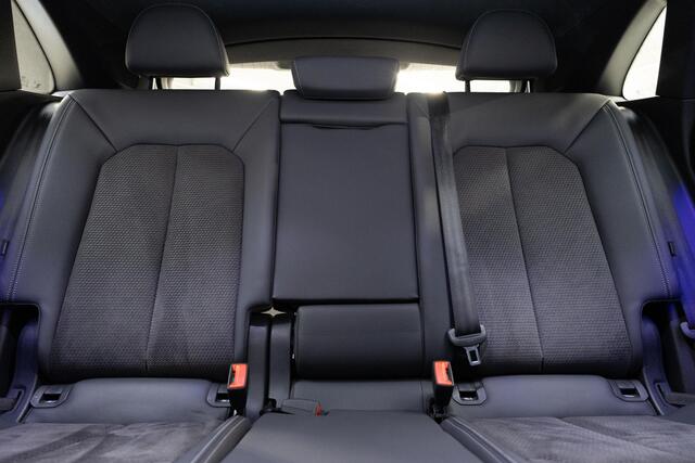 Audi Q3 Sportback 45 TFSI e S Edition | 18 Inch | Assistentiepakket | Keyless |