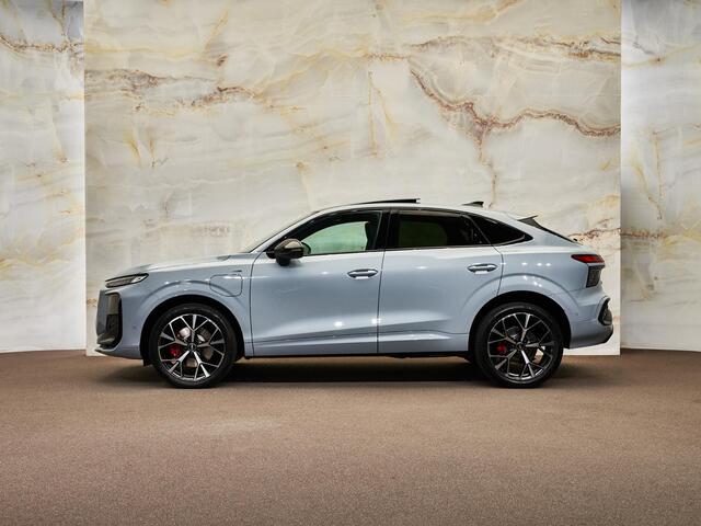 Audi Q3 Sportback E-Hybrid S Edition, pano, tr.haak, 20", Sonos, LED-kopl., memory, HUD, 360 camera, ACC, privacy