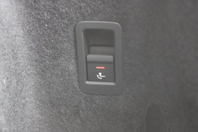 Audi Q3 45 TFSI e 245PK S edition |PANO-DAK|LEER|TREKHAAK|BLACK-OPTIC|