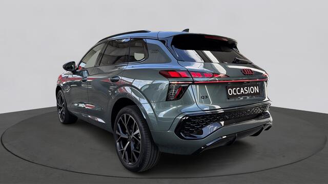 Audi Q3 1.5 200kW e-hybrid S edition / Panodak / Tech Plus