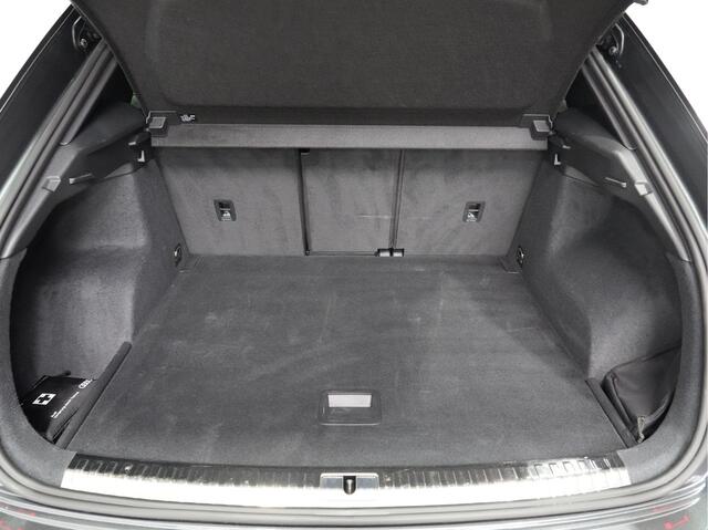 Audi Q3 35 TFSI S edition Competition Maxtrix-LED | Stoelverw. | Carplay | S-line | Camera 46