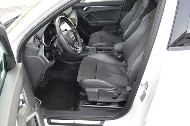 Audi Q3 40 TFSI quattro 3X S-Line Standkachel | Carplay | Adap. Cruise | Trekhaak 2100KG | Keyless entry | Matrix lampen |