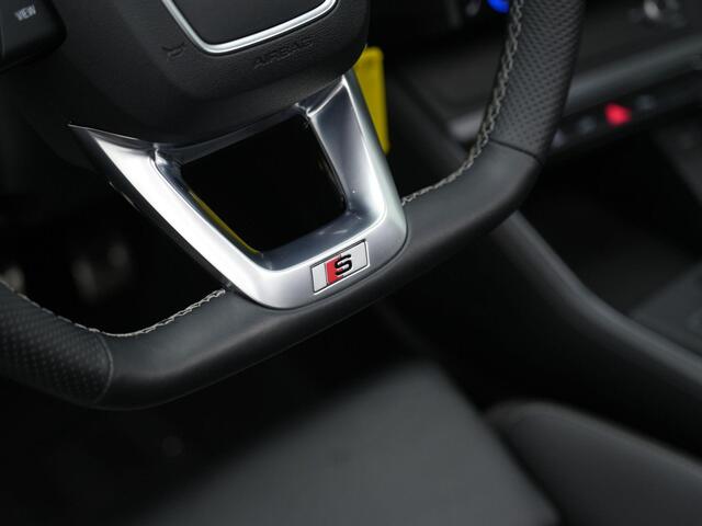 Audi Q3 45 TFSI e 245 pk S-tronic S edition / S-Line | Panoramadak | Trekhaak | Achteruitrijcamera | Stoelverwarming | Navigatie | Side Assist