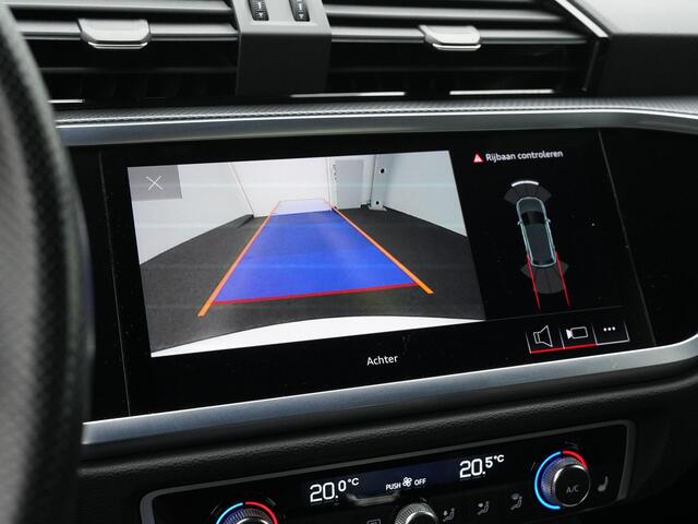 Audi Q3 45 TFSI e 245 pk S-Line | Trekhaak | Achteruitrijcamera | Stoelverwarming | Elektrische achterklep | Navigatie