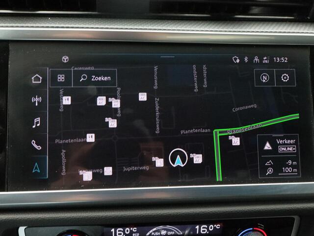 Audi Q3 45 TFSi e 245 Pk Automaat S-Line | Trekhaak | Panorama dak | Stoelverwarming | Adaptive Cruise | Stoelverwarming | Camera | CarPlay | 19 Inch Navigatie | 54.289 Km !!