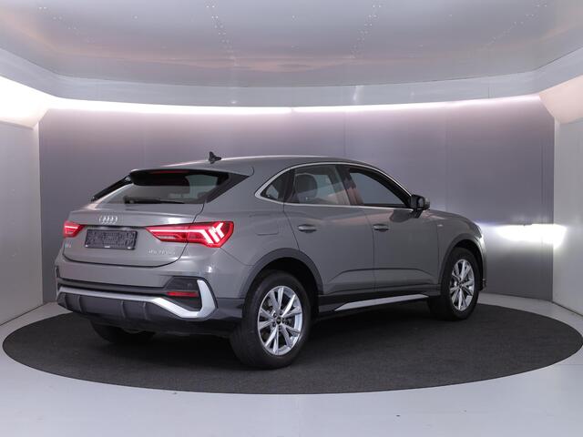 Audi Q3 Sportback 45 TFSI e S Edition 245 pk | Navigatie MMI Plus | Parkeersensoren voor en achter | Lederen bekleding