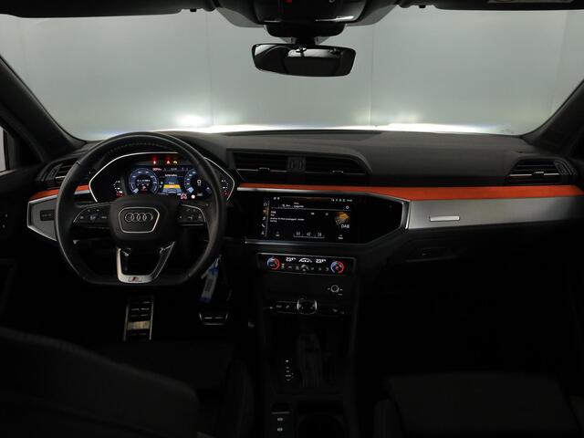 Audi Q3 Sportback 45 TFSI e S Edition 245 pk | Navigatie MMI Plus | Parkeersensoren voor en achter | Lederen bekleding