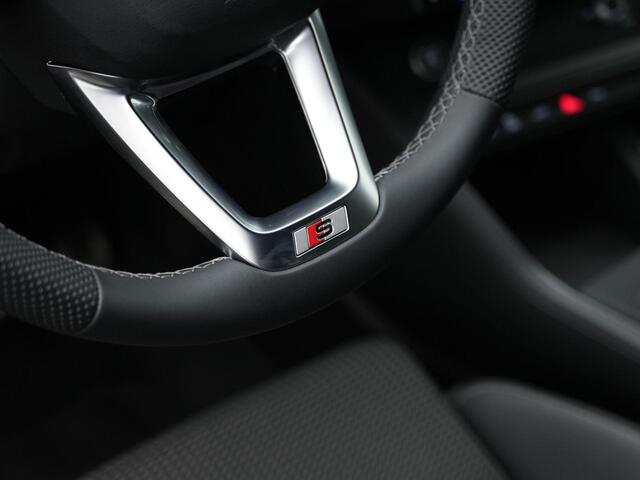 Audi Q3 45 TFSI e 245 pk S-Line | 360 Camera | Matrix LED | Stoelverwarming | Adaptive Cruise | Navigatie | Keyless Entry | Carplay