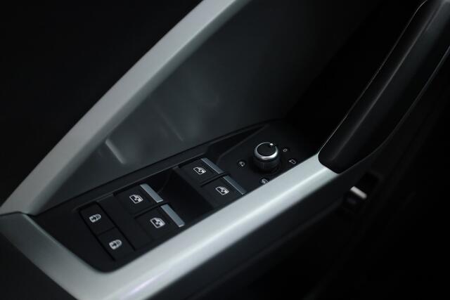 Audi Q3 Sportback 45 TFSI e S Edition | Sonos Audio | Adapt. Cruise | Elek. Stoelen | 19'' | Keyless | Navi | PDC | S Line