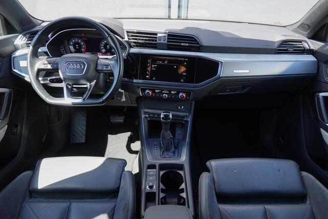 Audi Q3 35Tfsi 150Pk Aut. | Edition one | S-Line | Achteruitrijcamera | Trekhaak | Black optiek | 20'' | Chronos Grijs