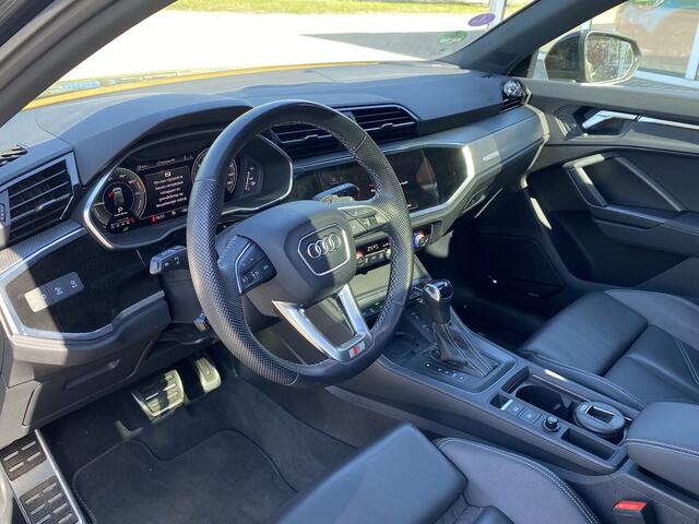 Audi Q3 Sportback 45 TFSI e Edition bomvol in de opties! | Lederen bekleding | Schuif/kanteldak | Sonos geluidsysteem | RIJKLAARPRIJS INCL 12 MAANDEN GARANTIE EN BEURT