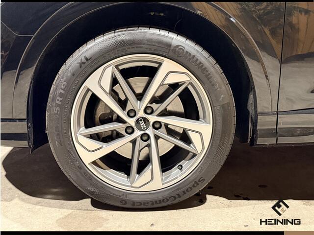 Audi Q3 45 TFSI e S edition Black edition. Trekhaak. Navi. 19 inch. Camera.