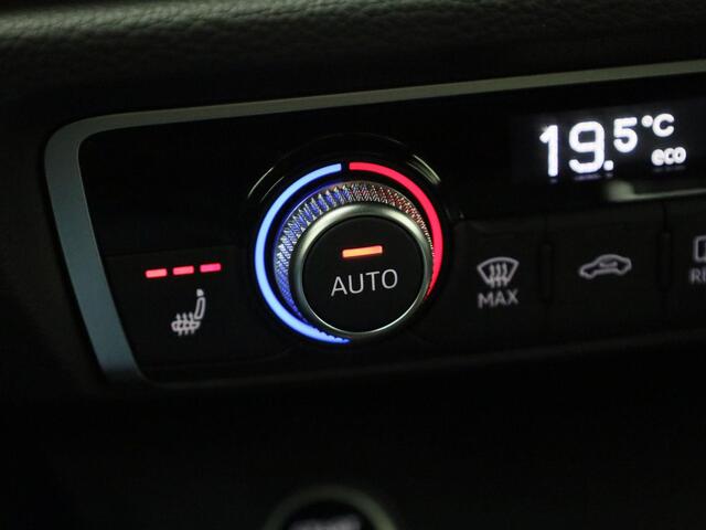 Audi Q3 45 TFSIe 245pk S-Tronic Business · SOH 91,1% · Camera · Trekhaak · Apple/Android Car Play · Stoelverwarming · Sfeerverlichting ·