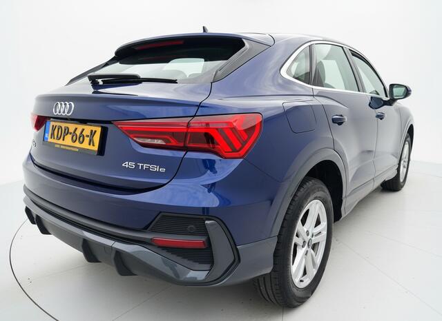 Audi Q3 Sportback 45 TFSI e 245PK BUSINESS EDITION CARPLAY/LED/STUURVERW.