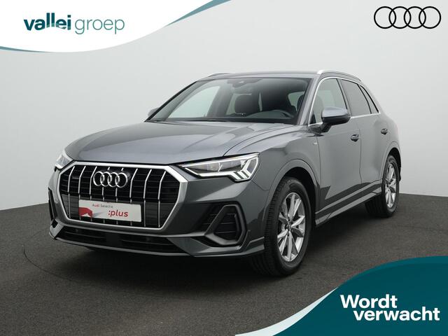 Audi Q3 40 TFSI 190 pk S-tronic Quattro S-Line | Trekhaak | Achteruitrijcamera | Stuur-/stoelverwarming