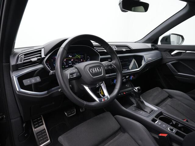 Audi Q3 40 TFSI 190 pk S-tronic Quattro S-Line | Trekhaak | Achteruitrijcamera | Stuur-/stoelverwarming