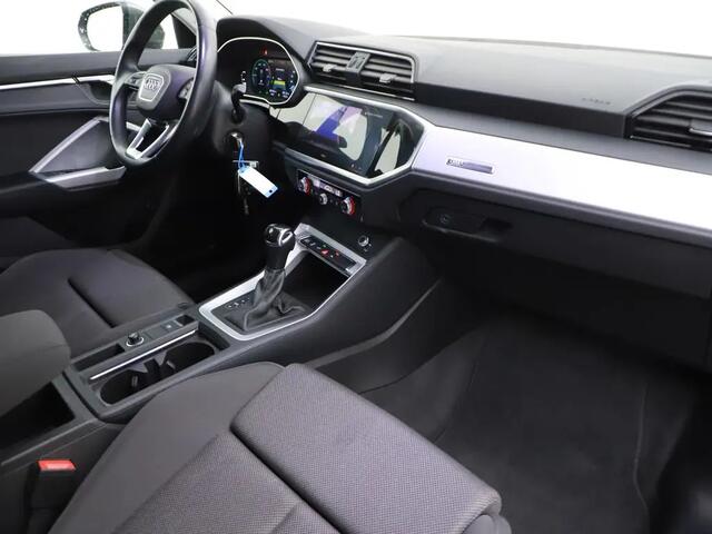 Audi Q3 45 TFSI e S edition | ex BPM | Design | 19"| LED | MMI Navi | camera | ACC | Ambiente | elec.klep 02-2022 89.740 KM