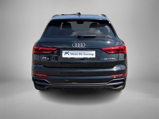 Audi Q3 45 TFSIe 180kW/245PK S Line · Panoramadak · Drive select · Camera + Parkeersensoren