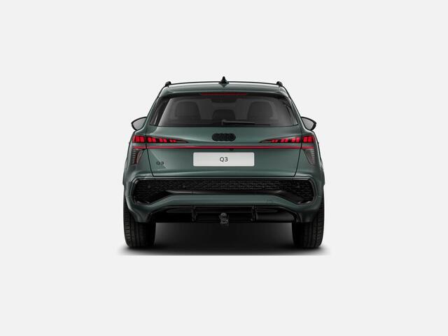 Audi Q3 1.5 200kW e-hybrid S edition 272 PK · Tech plus · Glazen panoramadak · Optiekpakket zwart