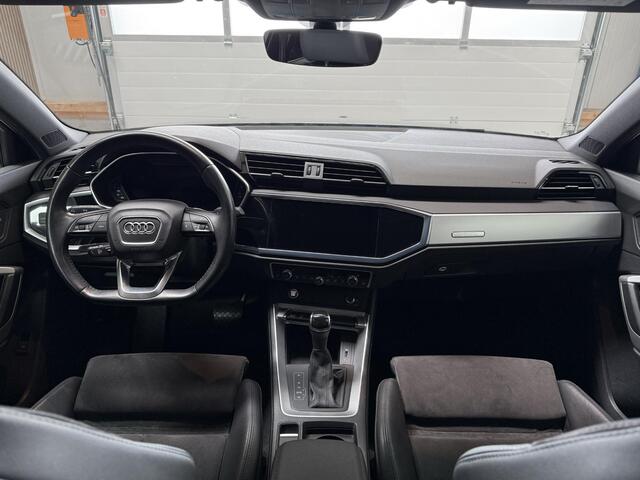 Audi Q3 35 TFSI Edition One - AUTOMAAT - VITRUAL COCKPIT - STOELVERWARMING - TREKHAAK - CARPLAY - CRUISE CONTROL - DODE HOEK - PARKEERCAMERA