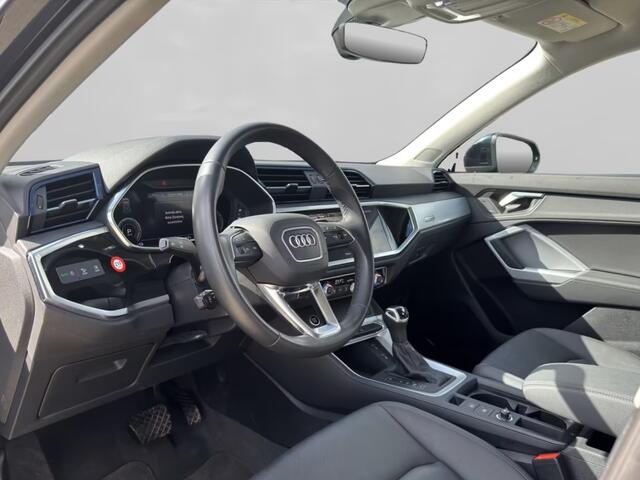 Audi Q3 45 Tfsi-e S-Tonic ** LED, LEDER, INDIVIDUAL KLEUR, ACC, KEYLESS, 17-inch LMV ** 1e EIG - UNFALLFREI ** ** INFORMEER OOK NAAR ONZE AANTREKKELIJKE FINANCIAL-LEASE TARIEVEN **