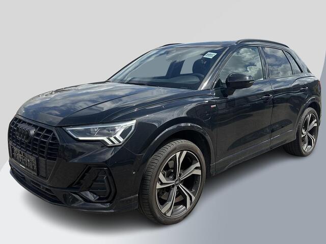 Audi Q3 Sportback 45 TFSI e S Edition 245 PK | Panoramadak | Sonos | Camera | Alcantara bekleding | Stoelverwarming