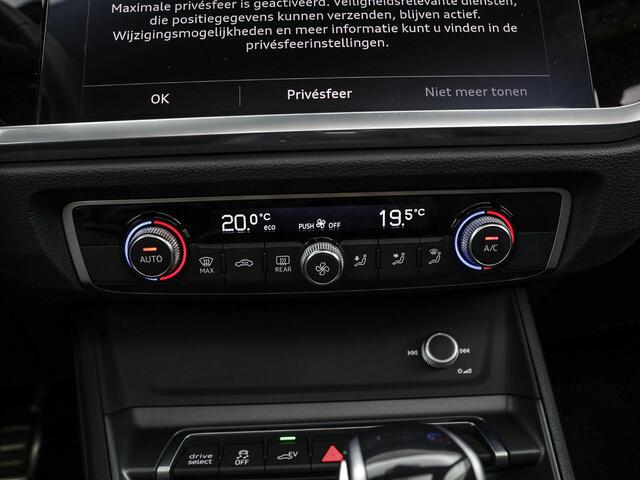 Audi Q3 Sportback 45 TFSIe 245pk S-tronic S Edition · Panoramadak · Elek. Achterklep · Dodehoek Detectie · Lederen Bekleding · Cruise Control · P-Sensoren · 19'' Inch ·