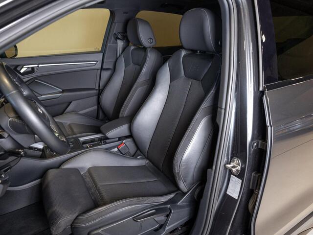 Audi Q3 35 TFSI 2x S-Line edition / 150pk / Panorama dak / Keyless / Stoelverwarming /