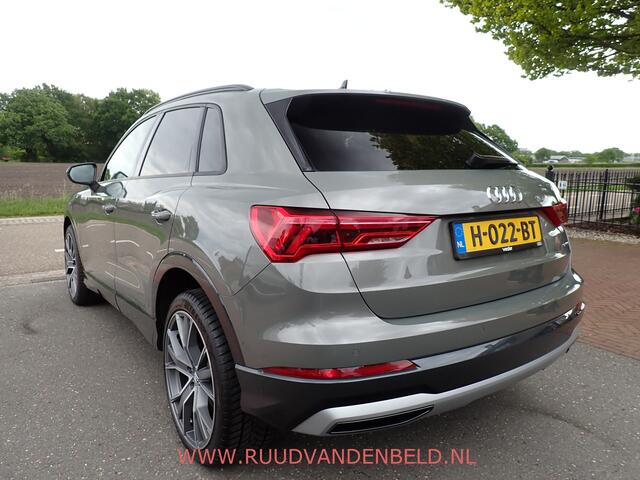 Audi Q3 40 TFSI quattro Pro Line business B&O / ACC / PANODAK / CARPLAY