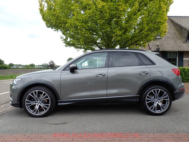 Audi Q3 40 TFSI quattro Pro Line business B&O / ACC / PANODAK / CARPLAY