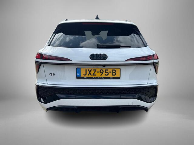 Audi Q3 1.5 200kW e-hybrid 272pk S edition · Camera · Apple/Android Car Play · Stoel & Stuurwiel verwarmd · Adaptive Cruise Control · Keyless · Navigatie · Garantie t/m 02-03-2030 of 100.000km
