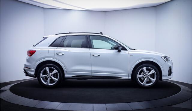 Audi Q3 35TFSI S-Tr. S-LINE Ext. PANO | KEYLESS | STOEL.VW | NAVI | CARPLAY | AFN.TREKHAAK | LANE.ASS | ELEK. INKL SPIEGELS