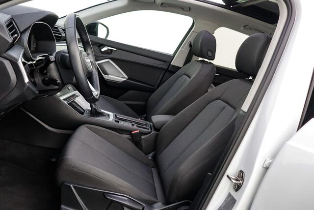 Audi Q3 35TFSI S-Tr. S-LINE Ext. PANO | KEYLESS | STOEL.VW | NAVI | CARPLAY | AFN.TREKHAAK | LANE.ASS | ELEK. INKL SPIEGELS