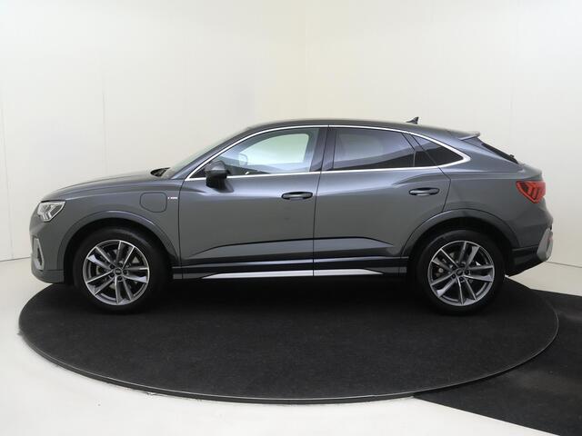 Audi Q3 Sportback 45 TFSI e S Edition | SoH 100% | SONOS audio | Lederen bekleding | 360 camera | Dodehoek detectie | Navigatie Plus | Full LED verlichting | Cruise control | Elektrische achterklep |