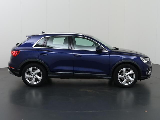 Audi Q3 35 TFSI Advanced edition | Trekhaak | Sportstoelen | Cruise Control Adaptief | Parkeercamera | Virtual Cockpit | Elektr. Achterklep | Climate Control | Stoelverwarming |