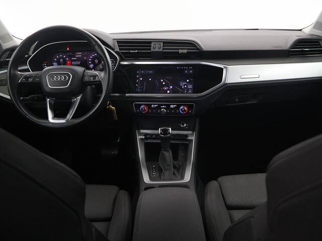 Audi Q3 35 TFSI Advanced edition | Trekhaak | Sportstoelen | Cruise Control Adaptief | Parkeercamera | Virtual Cockpit | Elektr. Achterklep | Climate Control | Stoelverwarming |