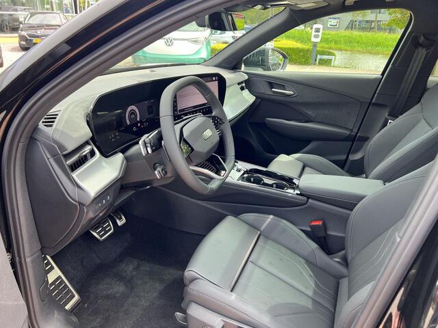 Audi Q3 1.5 200kW e-hybrid S edition | PHEV | SOH 100% | 272 Pk | Pano Dak | Trekhaak | A-Camera | Leder |