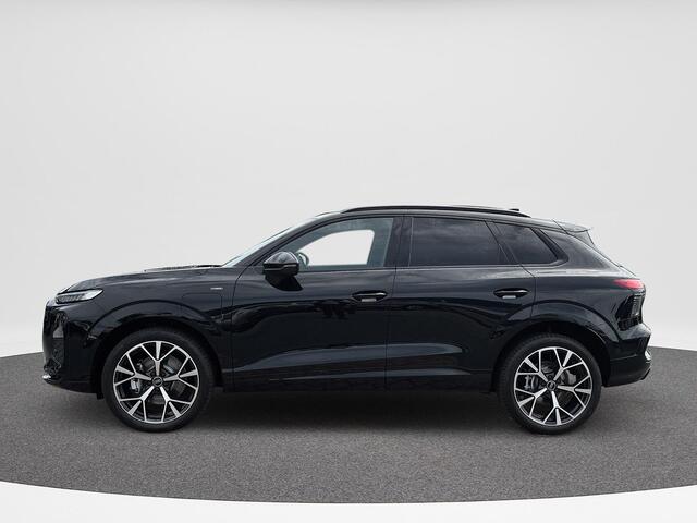 Audi Q3 1.5 200kW e-hybrid S edition | PHEV | SOH 100% | 272 Pk | Pano Dak | Trekhaak | A-Camera | Leder |